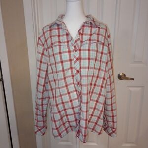 Columbia insect blocker button down shirt/ L